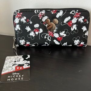 Brand new with tags disney wallet